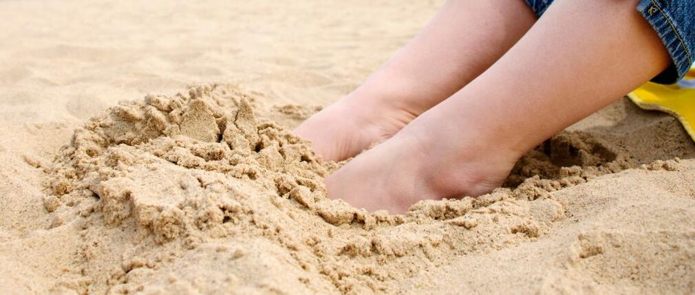 Na pláži můžete dostat plísňovou infekci